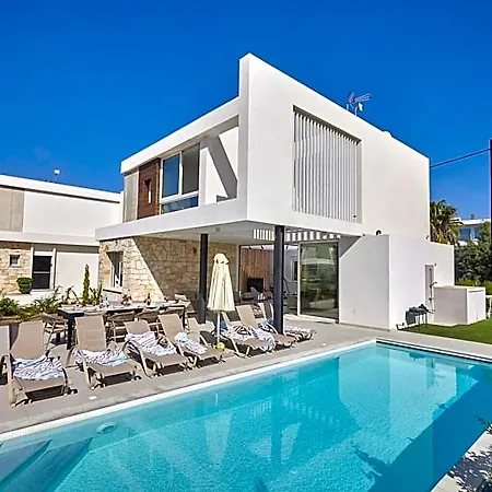New 5 Bedroom With Pool In The Center Of Kube 4 أيا نابا