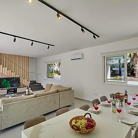 New 5 Bedroom With Pool In The Center Of Kube 4 3* أيا نابا