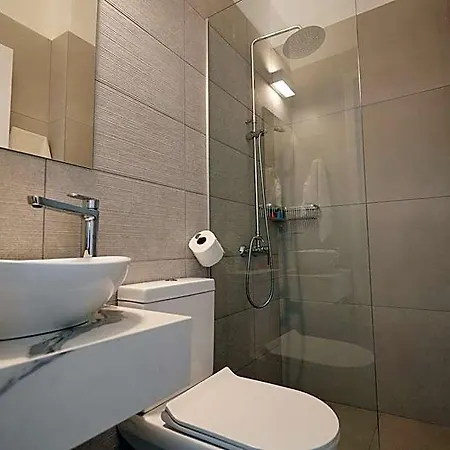فندق New 5 Bedroom With Pool In The Center Of Kube 4 أيا نابا
